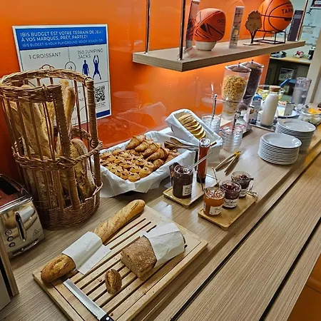 图卢兹机场宜必思快捷酒店 2*
