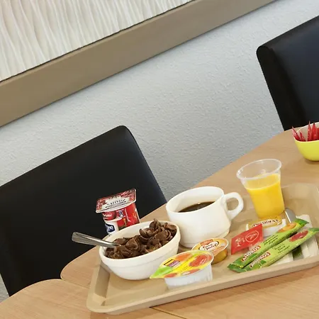 Hotel Ibis Budget Toulouse Aeroport 2*