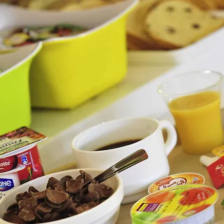 Ibis Budget Toulouse Aeroport 2*