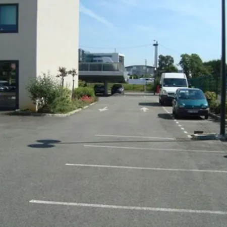 Ibis Budget Toulouse Aeroport Hotel 2*