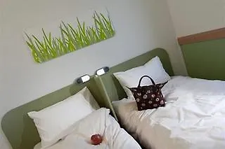 图卢兹机场宜必思快捷酒店 酒店 布拉尼亚克