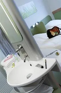 图卢兹机场宜必思快捷酒店 布拉尼亚克