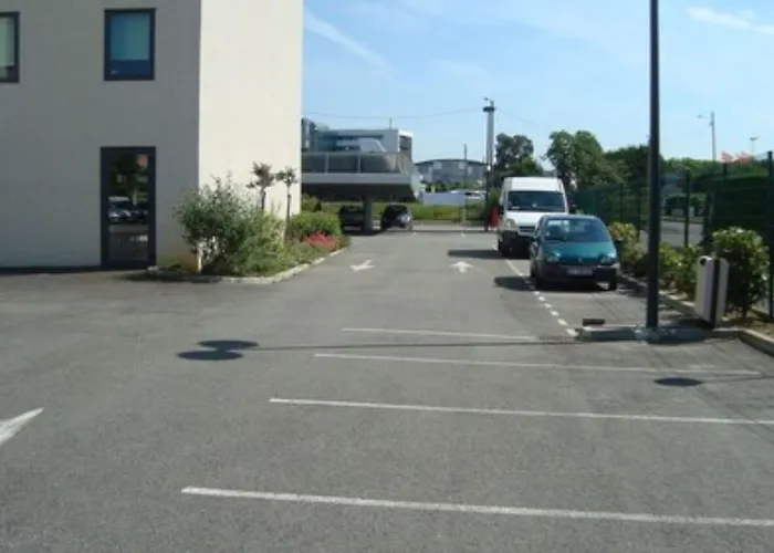 Ibis Budget Toulouse Aeroport Hotel 2*